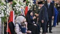 Indonesia Mengungkapkan Duka atas Kematian Prajurit TNI di Lebanon Indonesia Mengungkapkan Duka atas Kematian Prajurit TNI di Lebanon